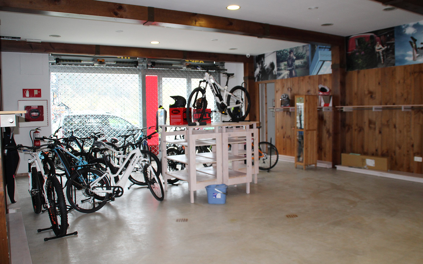 Foto reforma tienda bicicletas